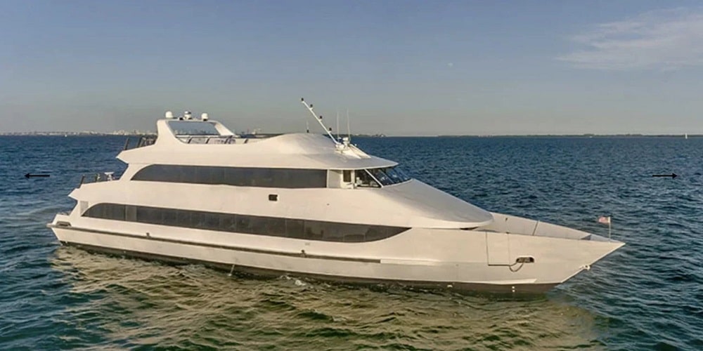 Best yachts for hire service in Miami