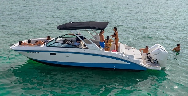 29' Sea Ray Feature Image