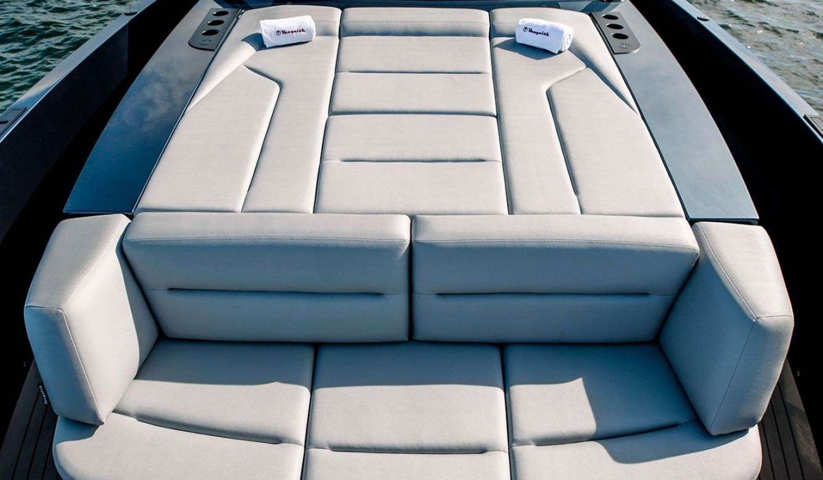 45' vanquish accommodation