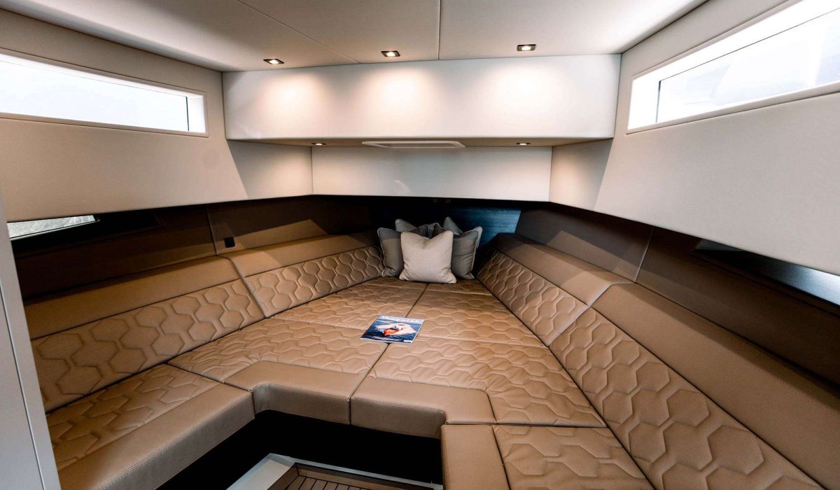 45' vanquish beds